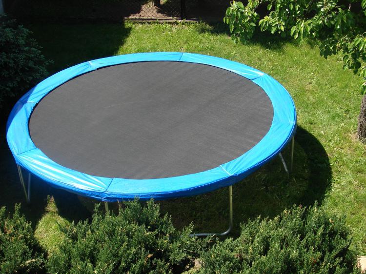 Mata do trampoliny 304 do 312 cm, 10Ft, na 54 spryny.